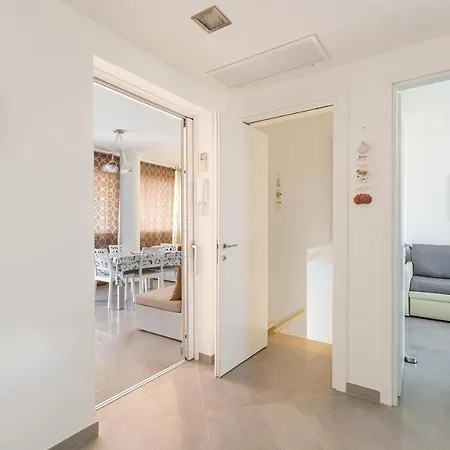 Holiday home Attico Mezzaluna By Barbarhouse *